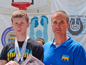 Roman-POROKhNYaK-z-nastavnykom-Petrom-BAHRIYEM