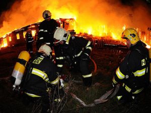 авто пожежа