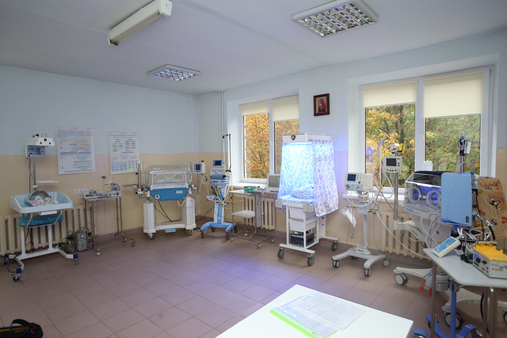 Медики Тернополя можуть тепер виходжувати немовлят вагою від 1500 грамів - фото 3